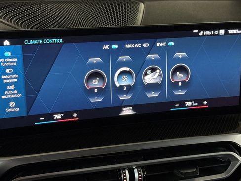 Used 2024 BMW M2 w/ Lighting Package image 24