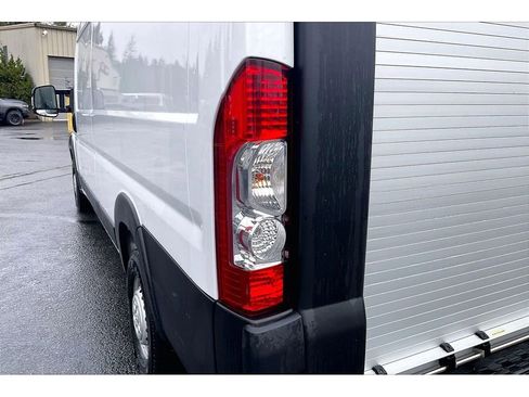 Used 2024 RAM ProMaster 3500 w/ Delivery Van Package image 27