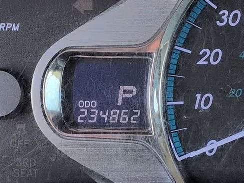 Used 2014 Toyota Sienna XLE FWD image 33
