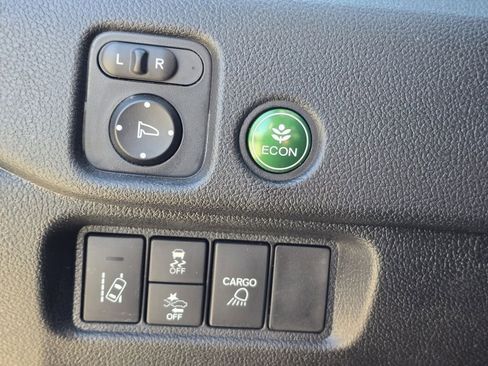 Used 2024 Honda Ridgeline Sport image 15