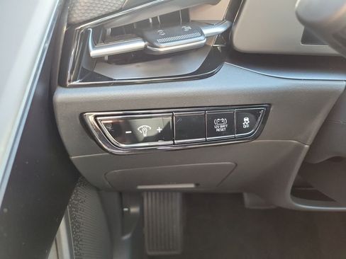 New 2026 Kia Niro LX FWD image 24