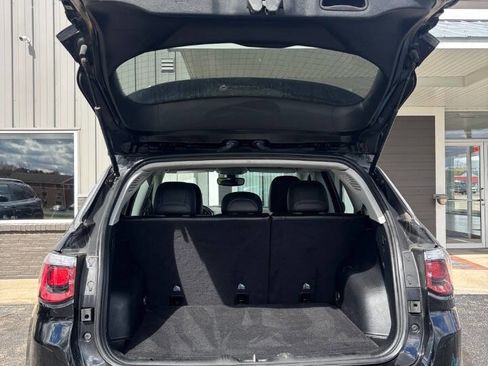 Used 2019 Jeep Compass Limited AWD/4WD image 3