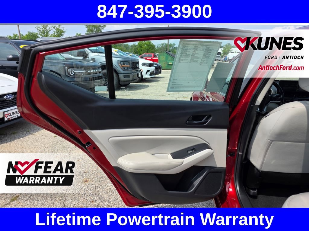 Used 2024 Nissan Altima 2.5 SV w/ SV Premium Package FWD image 30