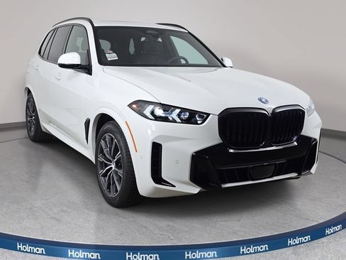New 2026 BMW X5 xDrive50e w/ M Sport Package AWD/4WD image 3