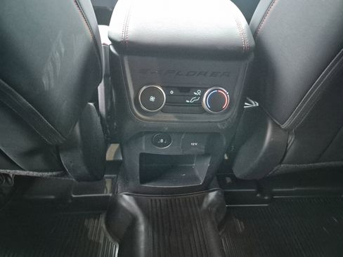 Certified 2025 Ford Explorer ST-Line image 20