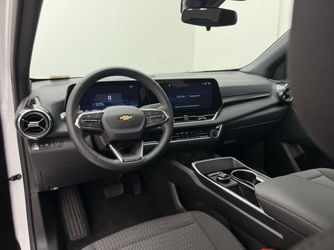 Used 2026 Chevrolet Equinox LT AWD/4WD image 22