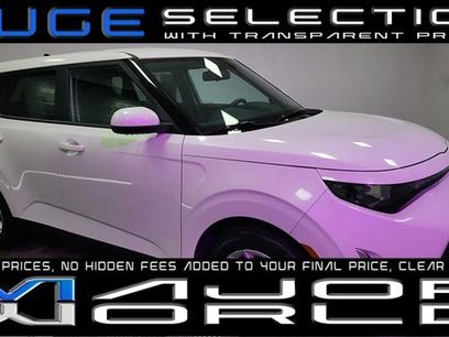 Used 2025 Kia Soul LX w/ LX Technology Package