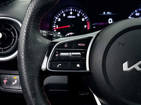 Used 2023 Kia Forte GT image 35