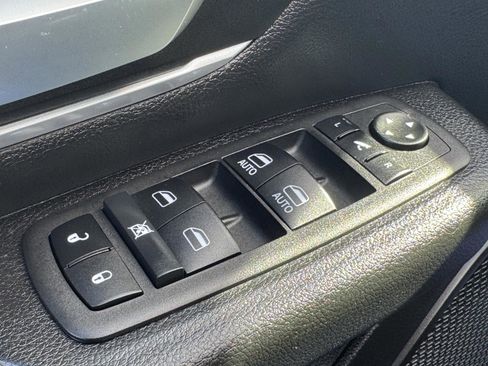 Used 2023 RAM 1500 Big Horn image 11