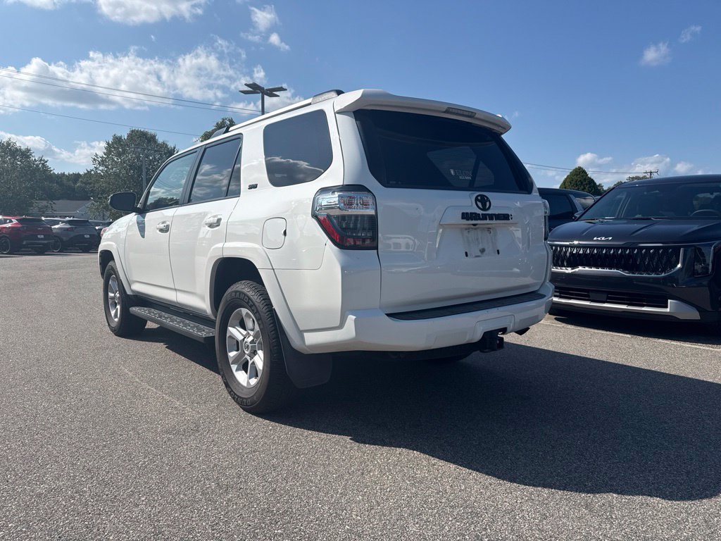 Used 2021 Toyota 4Runner SR5 Premium w/ Moonroof Package AWD/4WD image 3