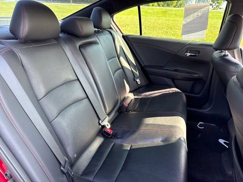 Used 2017 Honda Accord Sport Special Edition image 14