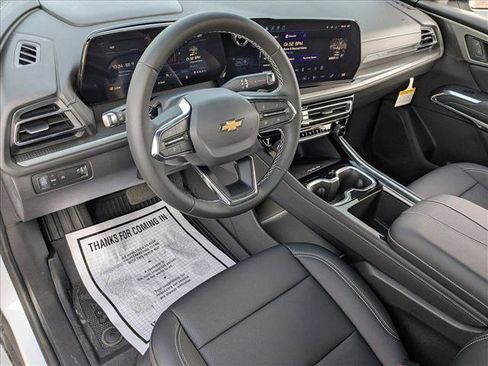 New 2026 Chevrolet Traverse LT w/ LPO, Floor Liner Package image 3