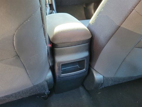 Used 2019 Toyota Corolla LE image 11