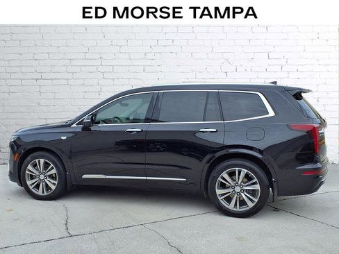 Used 2021 Cadillac XT6 Premium Luxury image 2