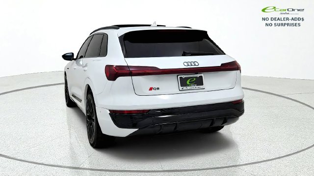 Used 2024 Audi Q8 e-tron Prestige w/ Prestige Package AWD/4WD image 6