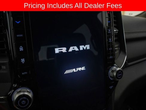 Used 2025 RAM 1500 Laramie AWD/4WD image 12
