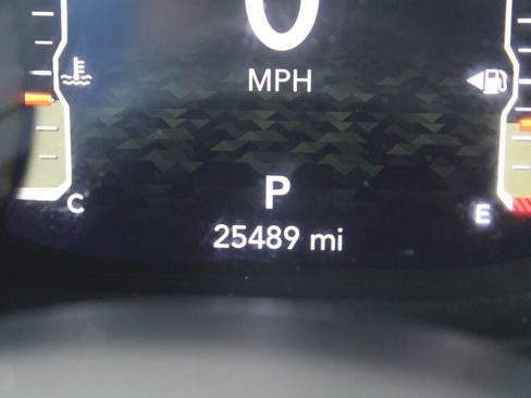 Used 2023 Jeep Wrangler Unlimited Sahara w/ LED Lighting Group AWD/4WD image 28