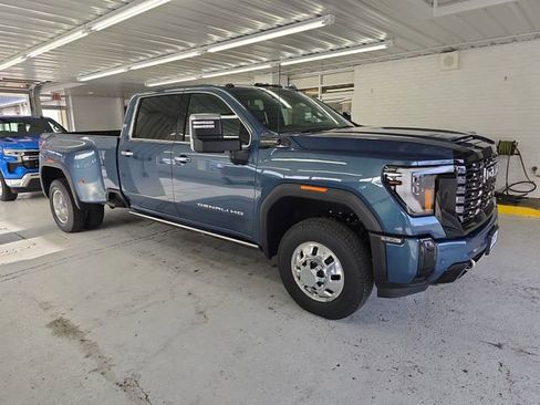 New 2026 GMC Sierra 3500 Denali Ultimate image 6