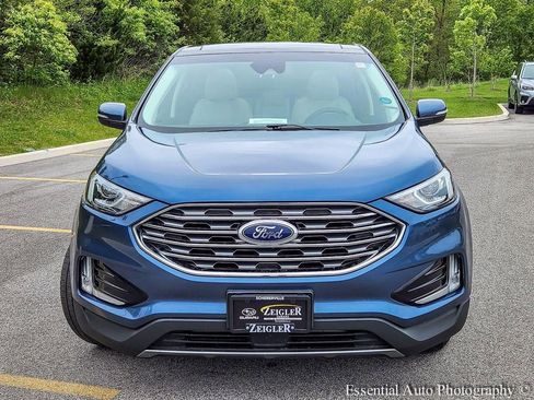 Used 2019 Ford Edge Titanium w/ Cold Weather Package AWD/4WD image 4