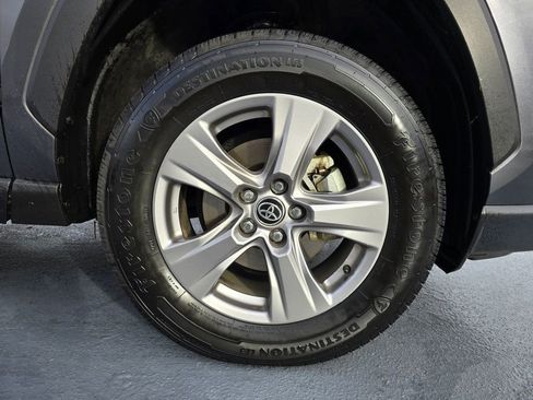 Used 2023 Toyota RAV4 LE image 9