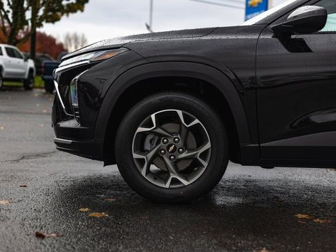 New 2026 Chevrolet Trax LT image 27