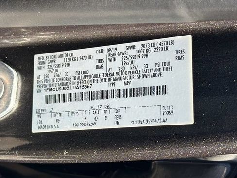 Used 2020 Ford Escape Titanium AWD/4WD image 33