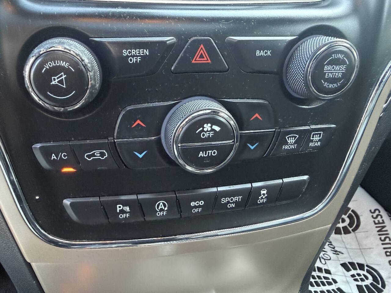 Used 2017 Jeep Grand Cherokee Limited AWD/4WD image 28