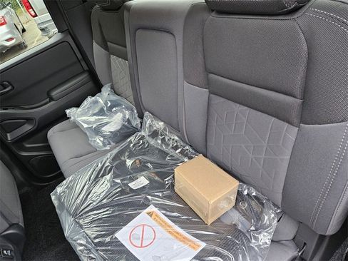 New 2026 Nissan Frontier SV image 9