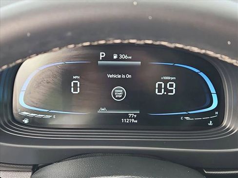 Certified 2025 Hyundai Venue Limited image 10