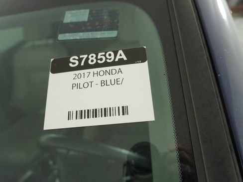 Used 2017 Honda Pilot Elite image 44