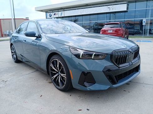 New 2026 BMW 530i 530i w/ M Sport Package image 1