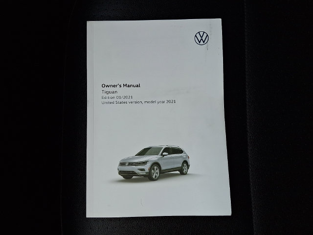 Used 2021 Volkswagen Tiguan SEL AWD/4WD image 27