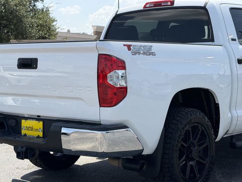 Used 2020 Toyota Tundra SR5 w/ SR5 Upgrade Package RWD image 11