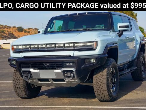 Used 2025 GMC Hummer EV 2X w/ Extreme Off-Road Package image 3