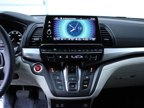 Used 2025 Honda Odyssey EX-L image 23