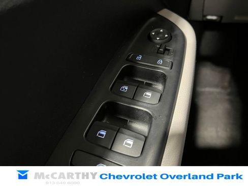 Used 2025 Hyundai Venue SEL image 16