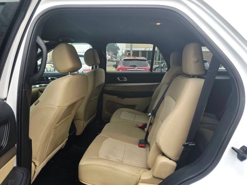 Used 2017 Ford Explorer 4WD image 13