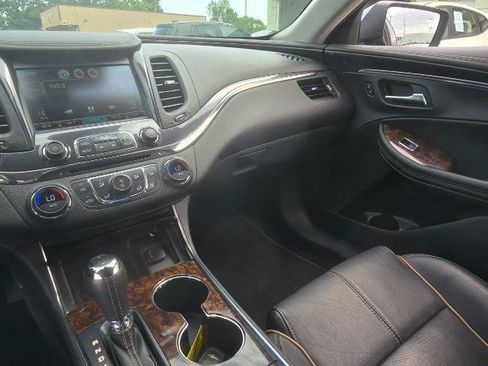 Used 2015 Chevrolet Impala LTZ FWD image 21
