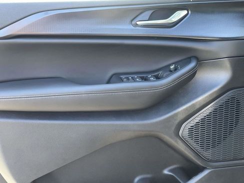 New 2025 Jeep Grand Cherokee L Altitude image 24