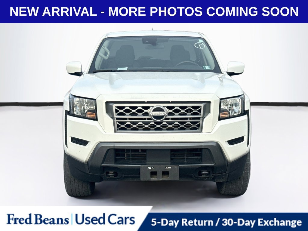 Used 2022 Nissan Frontier SV AWD/4WD image 2