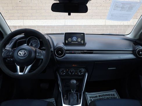 Used 2018 Toyota Yaris iA FWD image 25