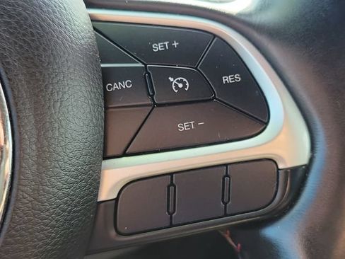 Used 2018 Jeep Compass Trailhawk w/ Leather Interior Group AWD/4WD image 15