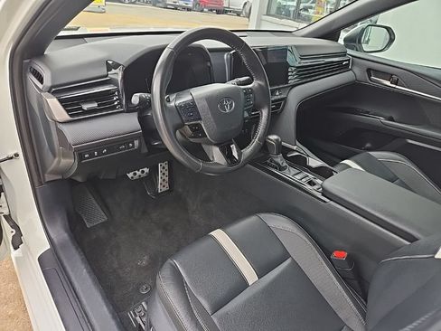 Used 2025 Toyota Camry SE FWD image 34