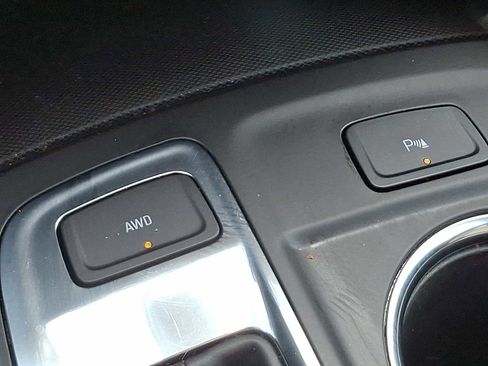 Used 2023 Chevrolet Equinox LT image 24