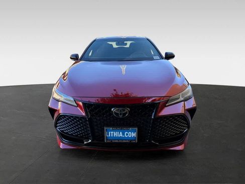Used 2019 Toyota Avalon Touring FWD image 6