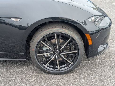 New 2026 MAZDA MX-5 Miata RF Grand Touring RWD image 11