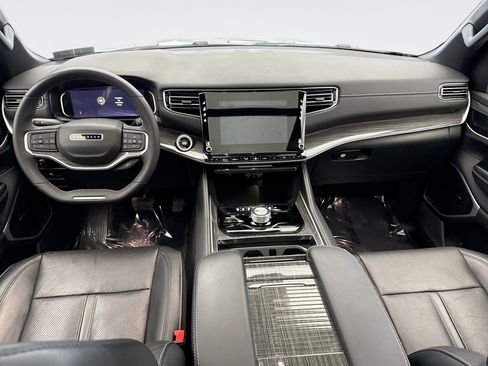 Used 2022 Jeep Wagoneer Series II w/ Premium Group I image 14