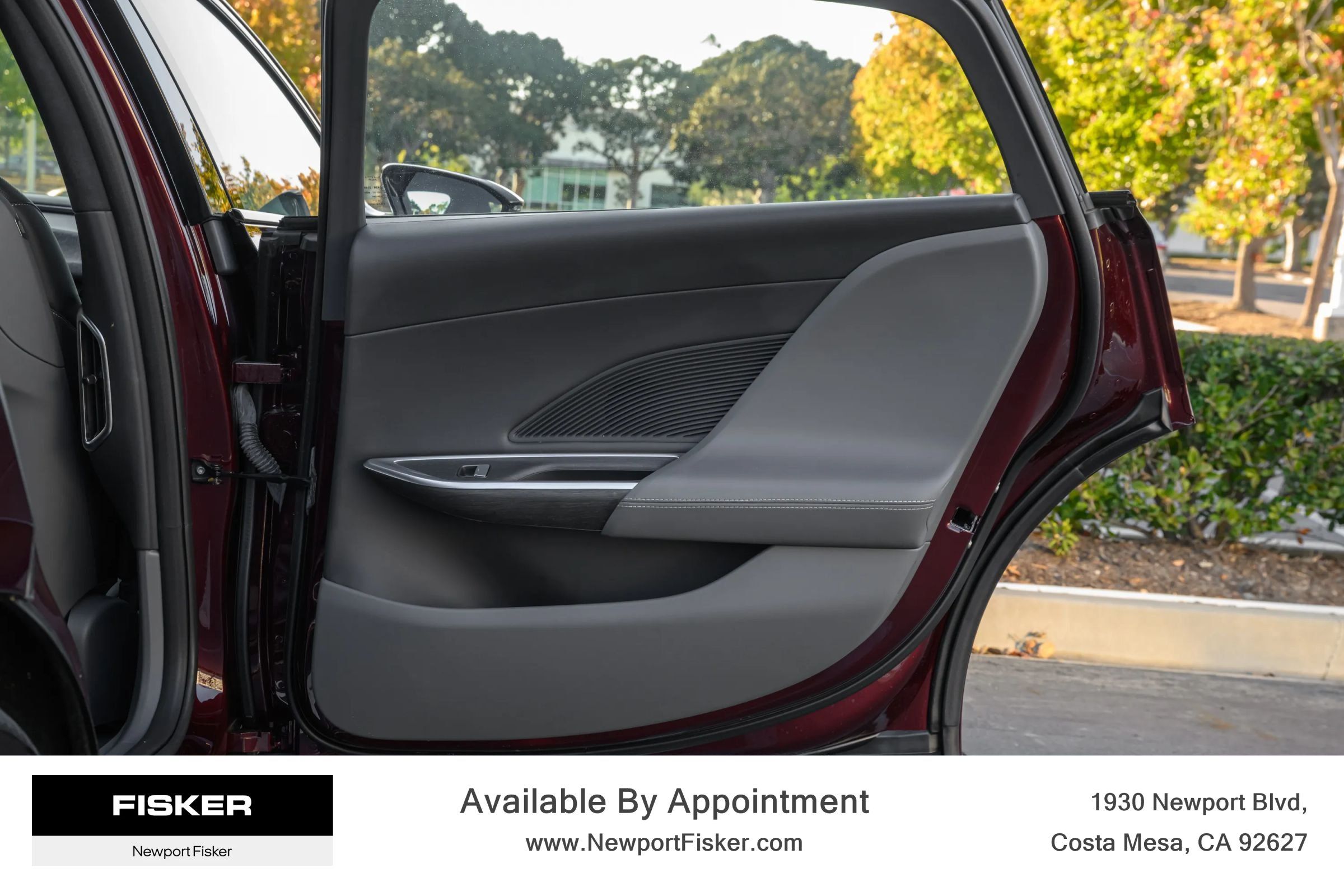 Used 2024 Lucid Air Pure RWD image 24