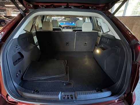Used 2016 Ford Edge Titanium w/ Equipment Group 302A AWD/4WD image 29