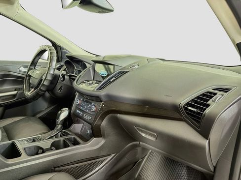 Used 2019 Ford Escape Titanium AWD/4WD image 32